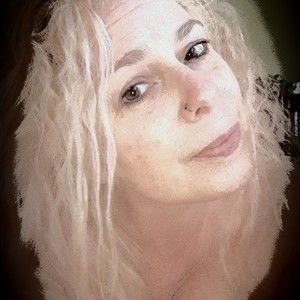 Meet your Posher, Posh